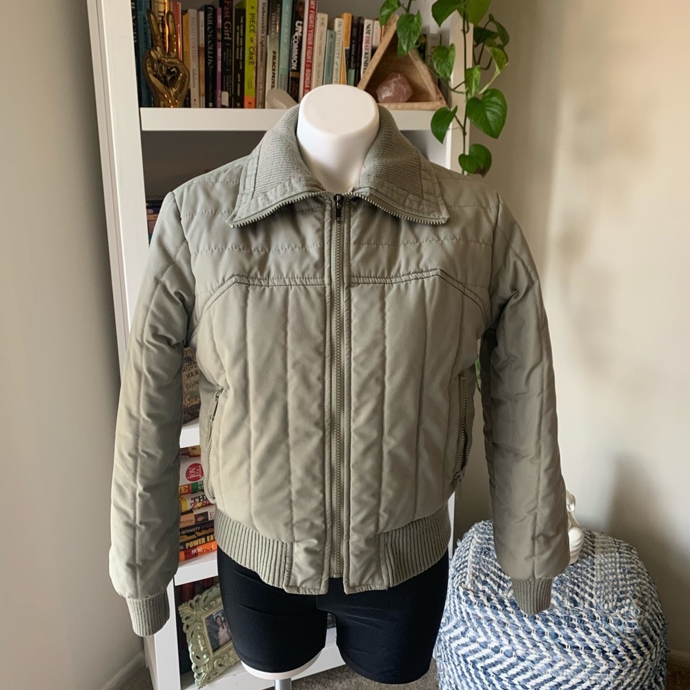 Green Top Light Olive Bomber Jacket sz 6 VTG